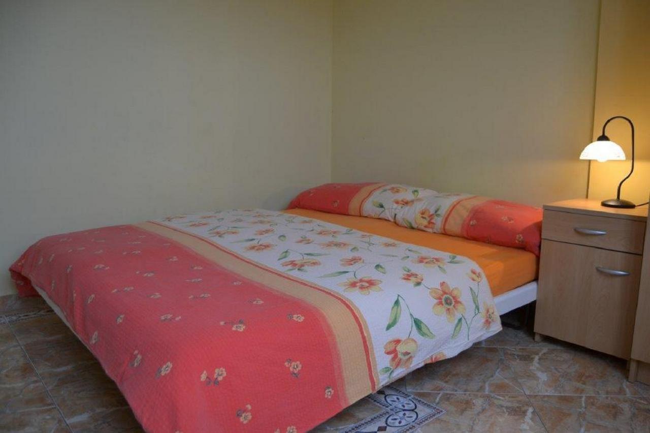 Apartments Barisic Hrvatskih Zrtava 404 Seget Vranjica Trogir Exterior foto